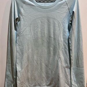Lululemon Swiftly Long Sleeve, size 6